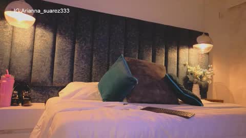 Snapshot of arianna_suarez1 chatting on September 23, 7:56 pm Arianna online show from September 23, 7:56 pm
