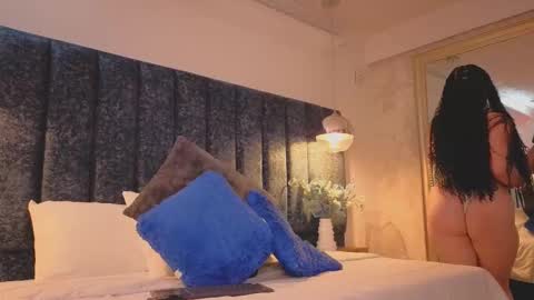 Snapshot of arianna_suarez1 chatting on September 12, 8:16 pm Arianna online show from September 12, 8:16 pm