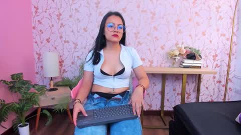 Snapshot of ariannaliss chatting on September 11, 12:16 pm Arianna online show from September 11, 12:16 pm