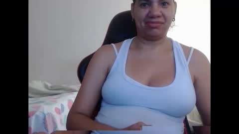 ariannaloovel online show from January 22, 5:49 pm