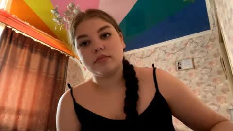 Ellie online show from June 5, 2:12 pm