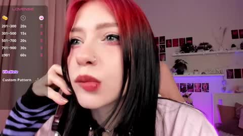 Snapshot of arielabradberry chatting on February 12, 4:00 pm Ariel online show from February 12, 4:00 pm