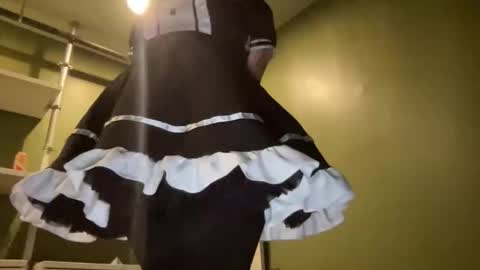 ariel  colin when hes here online show from January 7, 3:10 am