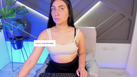 Snapshot of ariiaa_1 chatting on January 3, 7:39 pm ARIANNA online show from January 3, 7:39 pm