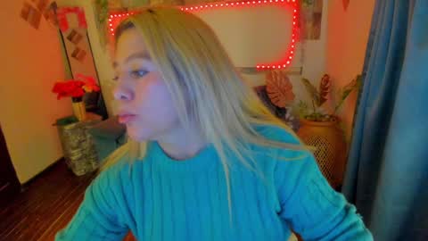 Snapshot of arisha_katy1 chatting on January 9, 12:14 am arisha_katy1 online show from January 9, 12:14 am