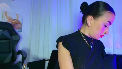    online show from September 26, 9:01 pm