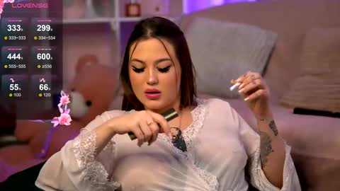 Lunaa  online show from January 23, 6:24 pm