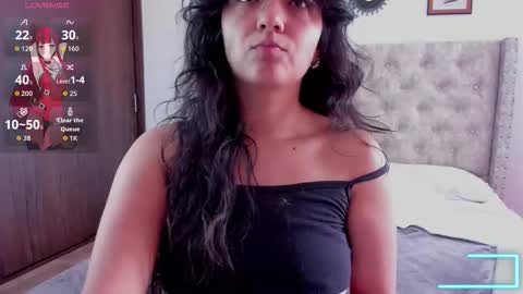 Saray online show from October 20, 8:01 pm