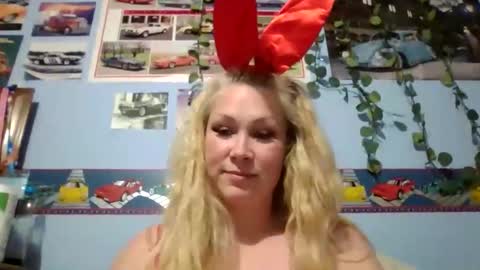 Snapshot of ash0ley chatting on October 30, 10:22 pm ash0ley online show from October 30, 10:22 pm