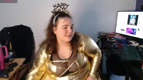 Snapshot of ashbashgirl chatting on January 1, 3:23 am SweetAshCheeks online show from January 1, 3:23 am