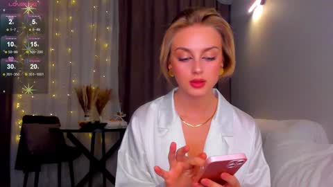 your pretty Ashley online show from December 31, 5:51 pm