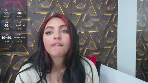 Ashely online show from October 29, 7:05 pm