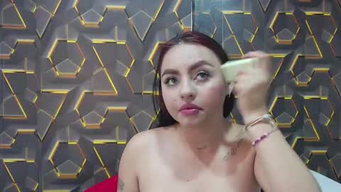 Ashely online show from November 6, 7:31 pm