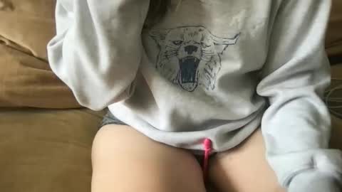 Ashleigh online show from April 16, 3:01 pm