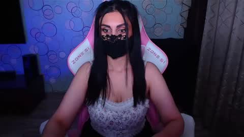   Yasmina   online show from November 21, 7:10 am