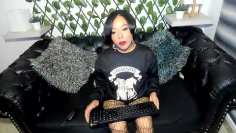 Asheey online show from November 2, 3:32 am