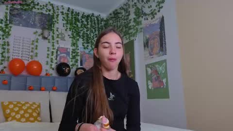 Ashle online show from November 3, 6:17 am