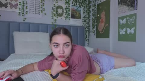 Snapshot of ashley_tempt chatting on September 16, 8:44 am Ashle online show from September 16, 8:44 am