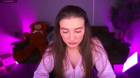 ashleybaee online show from December 16, 2:12 pm