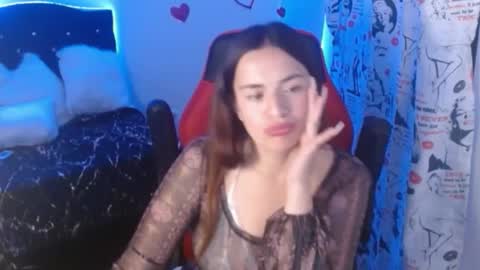 Snapshot of ashleyt1998 chatting on February 19, 4:01 am ASHLEY online show from February 19, 4:01 am