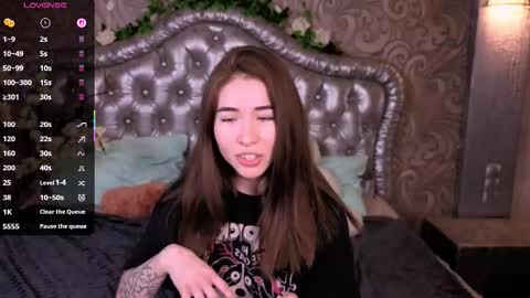 Ashley online show from February 11, 1:56 pm