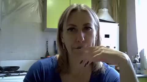 Snapshot of ashleyxhoney chatting on September 29, 10:53 am AshleyXHoney online show from September 29, 10:53 am