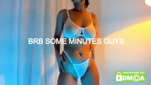 Snapshot of ashllovee_ chatting on October 12, 1:24 pm ashllovee online show from October 12, 1:24 pm