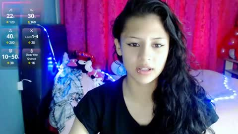 Snapshot of ashly_little2 chatting on February 20, 7:19 pm Ashly online show from February 20, 7:19 pm