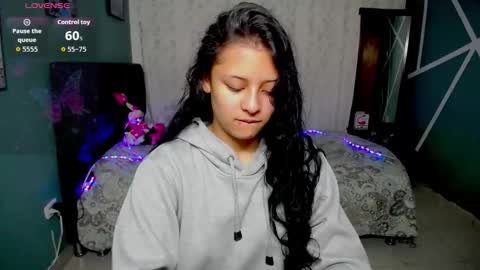Snapshot of ashly_little2 chatting on October 18, 11:46 am Ashly online show from October 18, 11:46 am