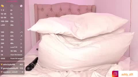 Snapshot of ashly_z chatting on September 30, 2:55 pm Ashly online show from September 30, 2:55 pm