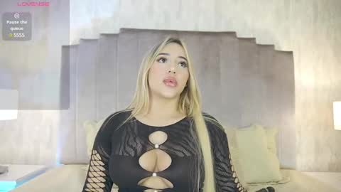 Snapshot of ashlye_stone chatting on March 6, 2:41 am Paula Baleta online show from March 6, 2:41 am
