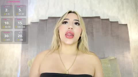 Snapshot of ashlye_stone chatting on January 21, 2:00 am Paula Baleta online show from January 21, 2:00 am