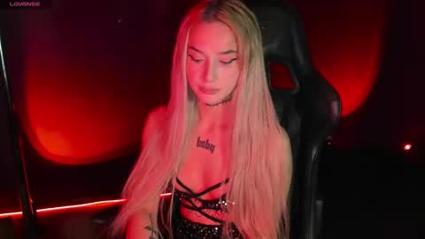 Snapshot of ashmila chatting on September 29, 8:41 am Mila online show from September 29, 8:41 am