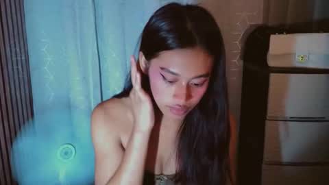 kisses online show from May 31, 6:09 pm