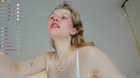 Snapshot of ass_latte chatting on January 20, 4:10 am Sasha online show from January 20, 4:10 am