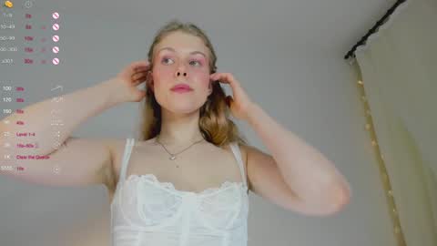 Snapshot of ass_latte chatting on January 24, 2:39 am Sasha online show from January 24, 2:39 am