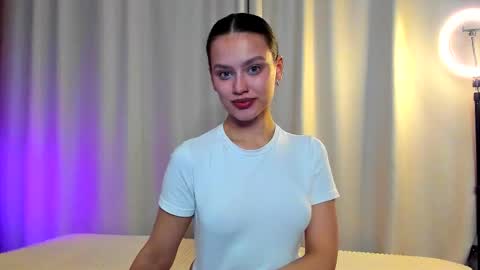 Camilla 3 online show from November 17, 8:53 pm