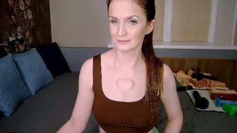assprincesshot online show from July 3, 11:44 pm