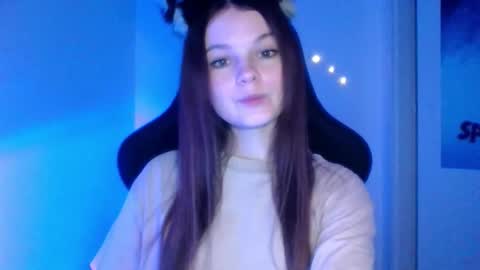 astradream_ online show from December 16, 10:37 pm