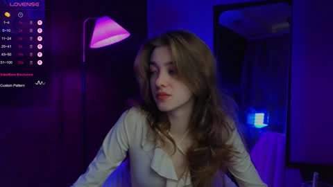 Snapshot of astramist chatting on October 12, 11:01 am astramist online show from October 12, 11:01 am