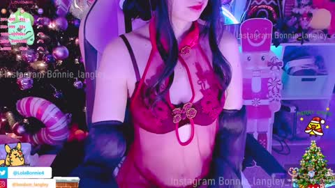 Bonnie online show from January 2, 10:05 am