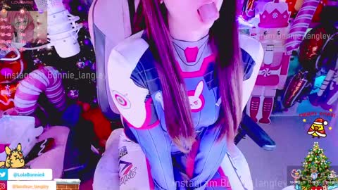 Bonnie online show from December 13, 11:06 pm