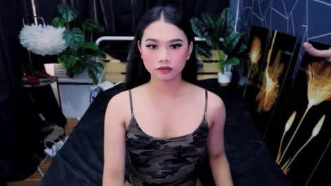 atashakendall online show from February 2, 1:04 am