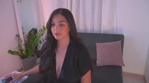 Snapshot of atena676 chatting on September 16, 1:35 am atena676 online show from September 16, 1:35 am