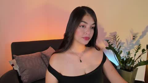 Snapshot of atena676 chatting on February 23, 4:22 am atena676 online show from February 23, 4:22 am