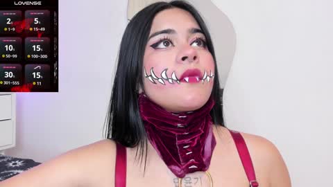 Snapshot of atena_hill chatting on January 21, 8:21 pm Athena online show from January 21, 8:21 pm