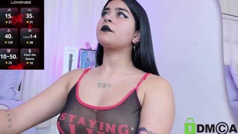 Snapshot of atena_hill chatting on December 13, 8:25 pm Athena online show from December 13, 8:25 pm