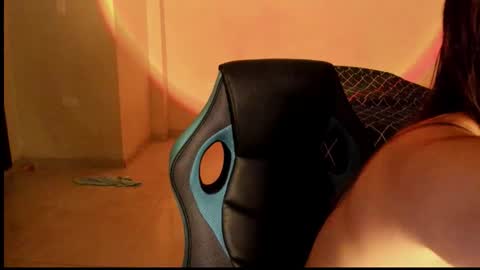 Snapshot of atenas__05 chatting on October 17, 9:23 am atenas online show from October 17, 9:23 am