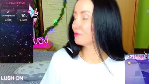 Snapshot of athena_starry chatting on January 17, 3:12 am athena starry online show from January 17, 3:12 am