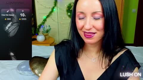 Snapshot of athena_starry chatting on December 12, 2:04 am athena starry online show from December 12, 2:04 am